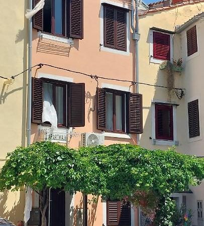 Apartmaji Jurcan Izola Exteriör bild